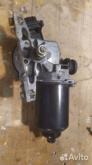 Моторчик стеклоочистителя Toyota