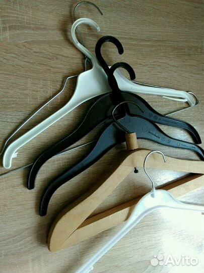Вешалки пласт. Пакетом