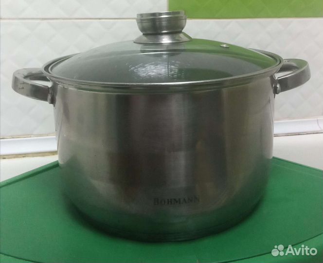 Тушилка, кастрюли, сковородки, миски