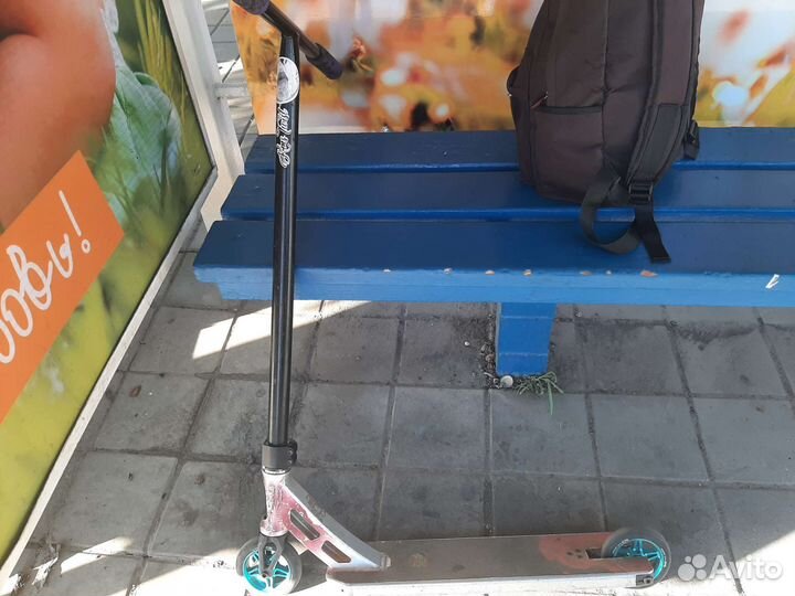 Трюковой самокат кастом парк