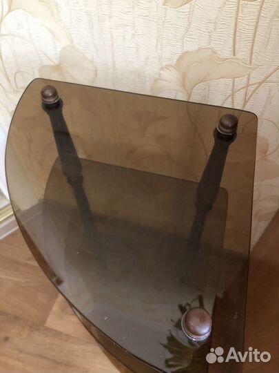 Полка стеклянная угловая