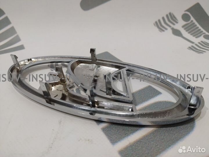 Эмблема LADA на решетку радиатора Нива урбан,веста