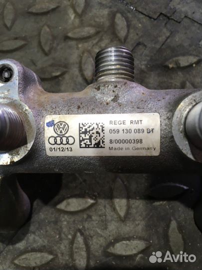 Рейка топливная (рампа) левая (Volkswagen Touareg)