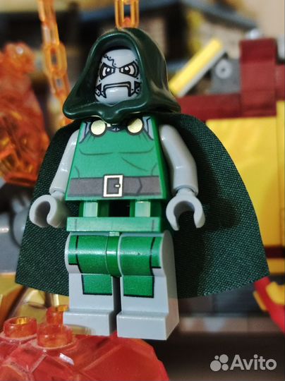 Lego deals doctor doom