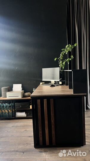 Стойка ресепшен loft