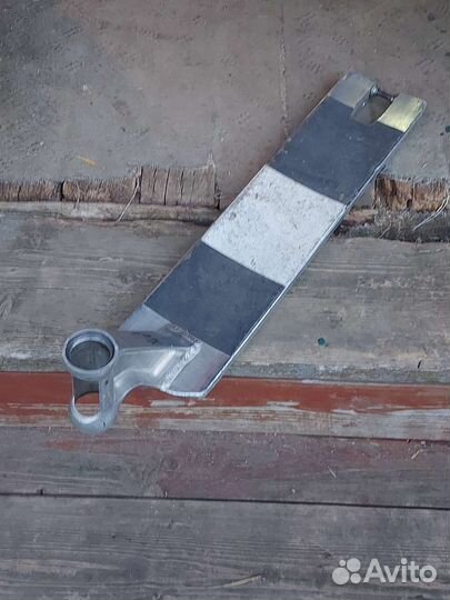 Дека из видео Влада самокатчика, с его подписью