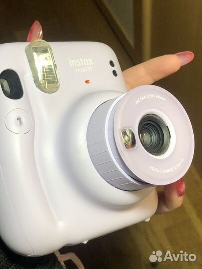 Пленочный фотоаппарат instax 11 mini