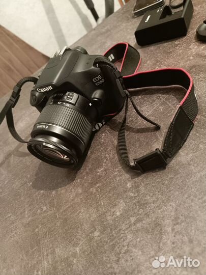 Зеркальный фотоаппарат canon 1200d