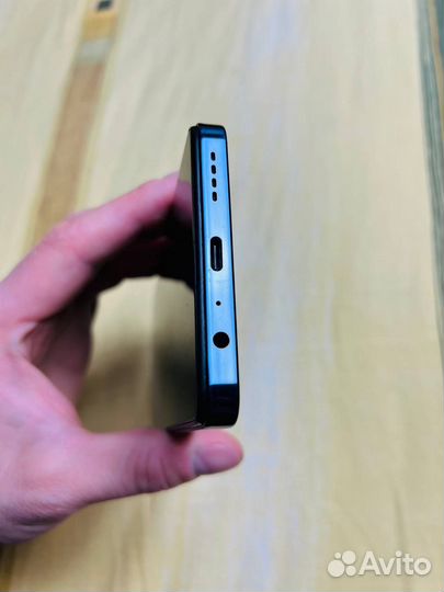 TECNO Pova 5, 8/128 ГБ