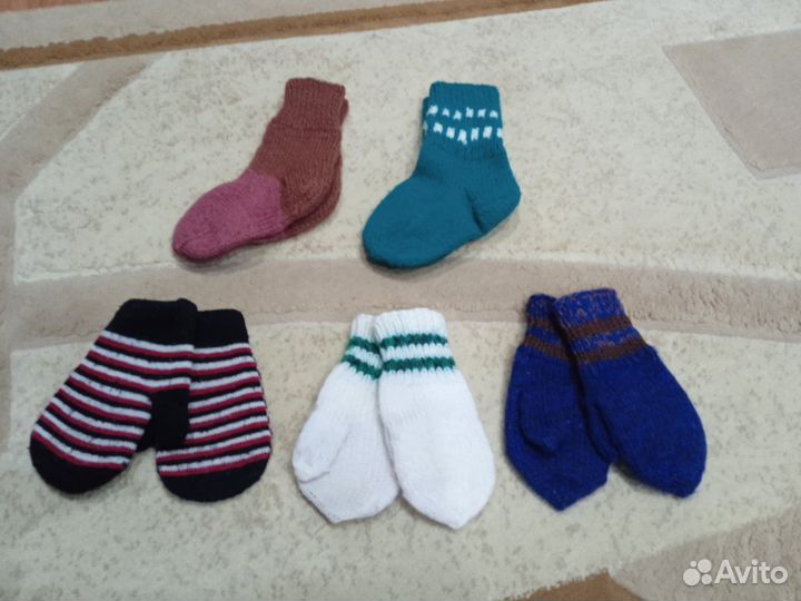 Новые носочки и варежки