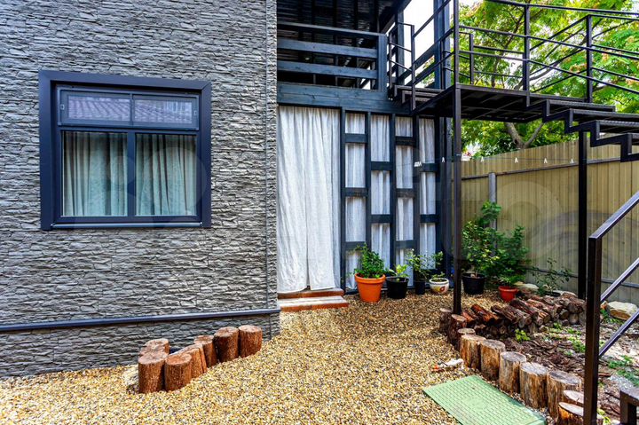 Дом 65 м² на участке 3 сот.