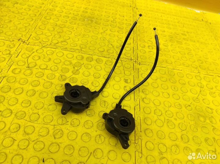 Моторчики заслонок отопителя Mercedes-Benz W140