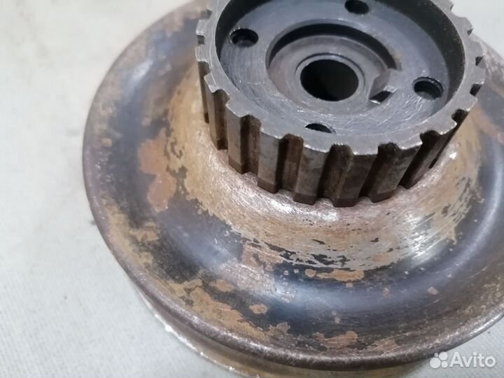 Шкив коленвала с шестерней Audi 80 B2 1.6 DT 1985
