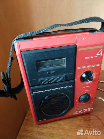 Кассетный магнитофон