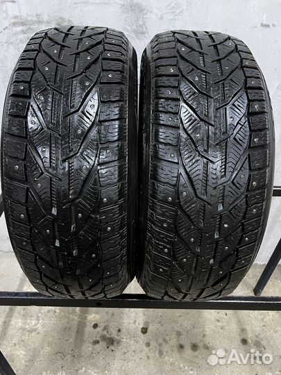 Kormoran Stud 2 215/55 R17 98T