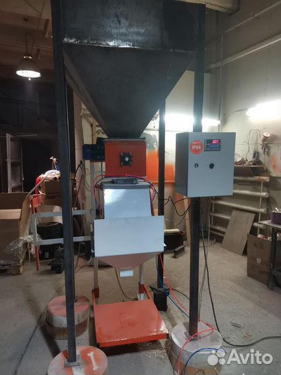 Дозатор весовой фасовщик затариватель шлюзовый