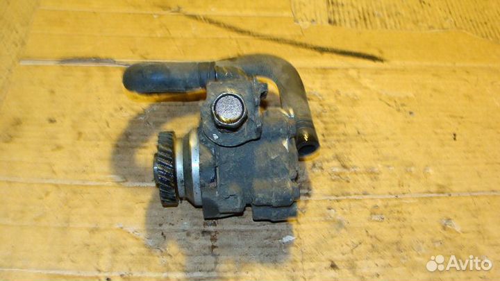 Насос гур 3,0тд Nissan patrol y61 2001г