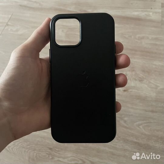 Чехол кожаный на iPhone 12/12 pro