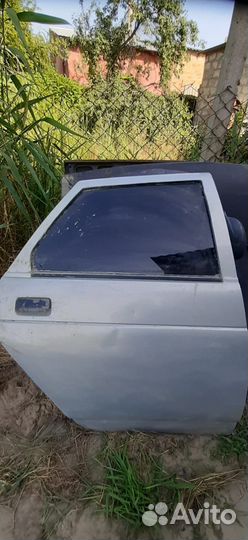Дверь задняя правая на ваз 2110,2112, приора