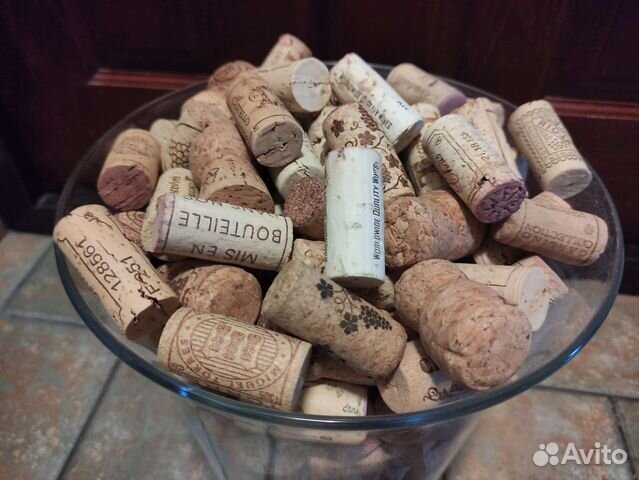 Пробки из под импортного вина и шампанского