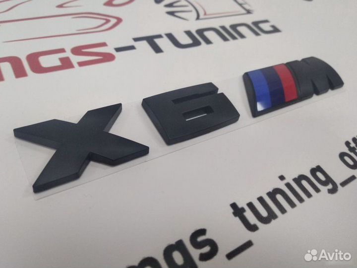 Шильдик на крышку багажника BMW X6M Black