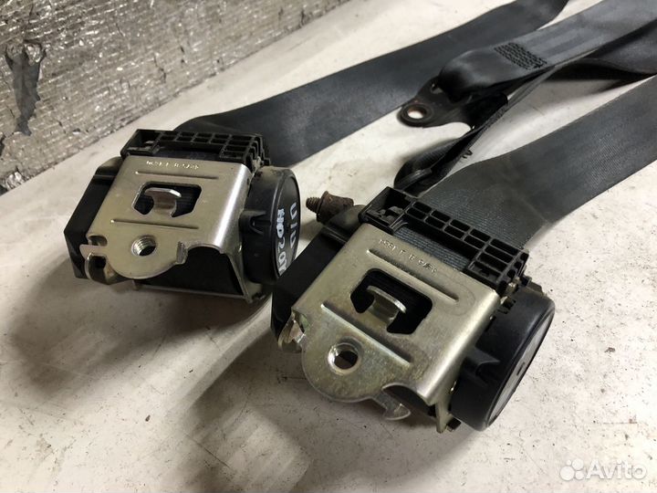 Передний ремень безопасности Renault Logan 1