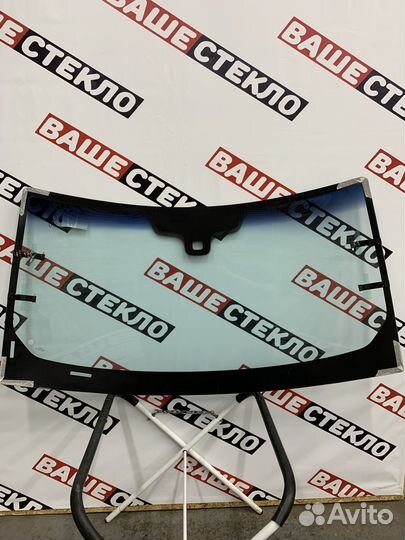 Лобовое стекло Land Rover Discovery 3