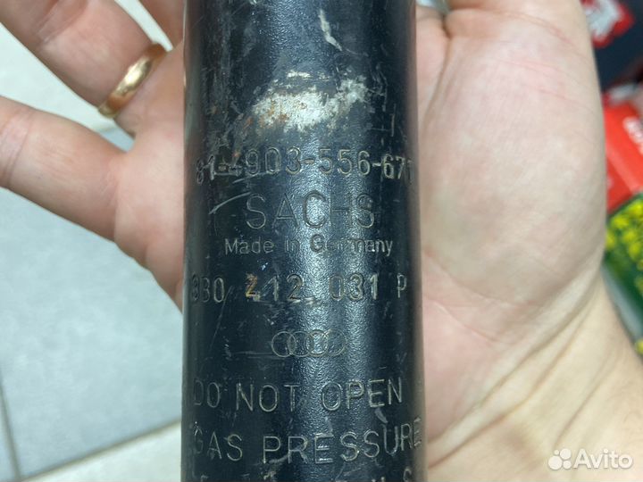 Передний амортизатор audi A4 1994-2000год