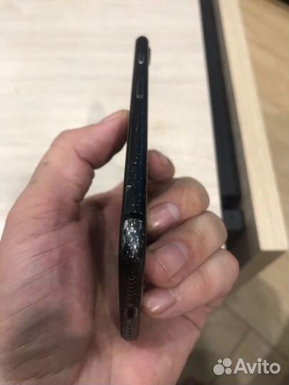 iPhone 7, 32 ГБ