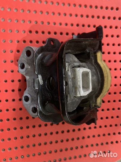 Подушка двигателя правая Ситроен C3