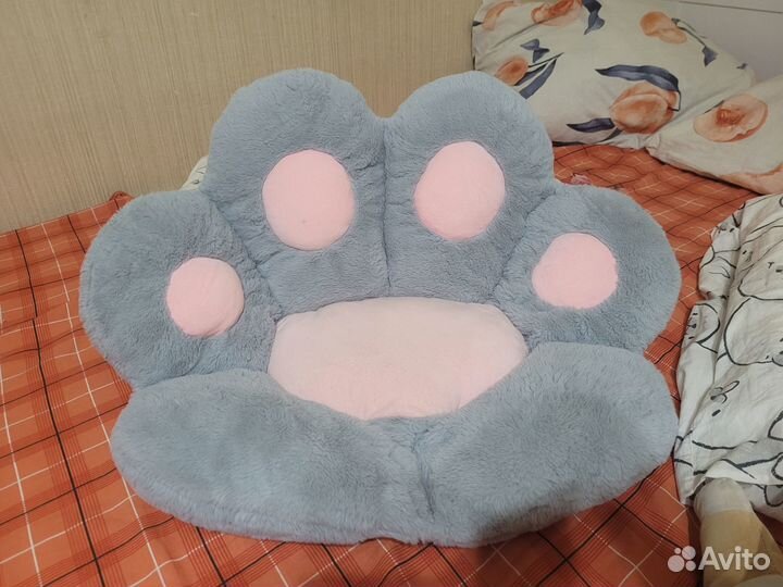 Подушка лапка