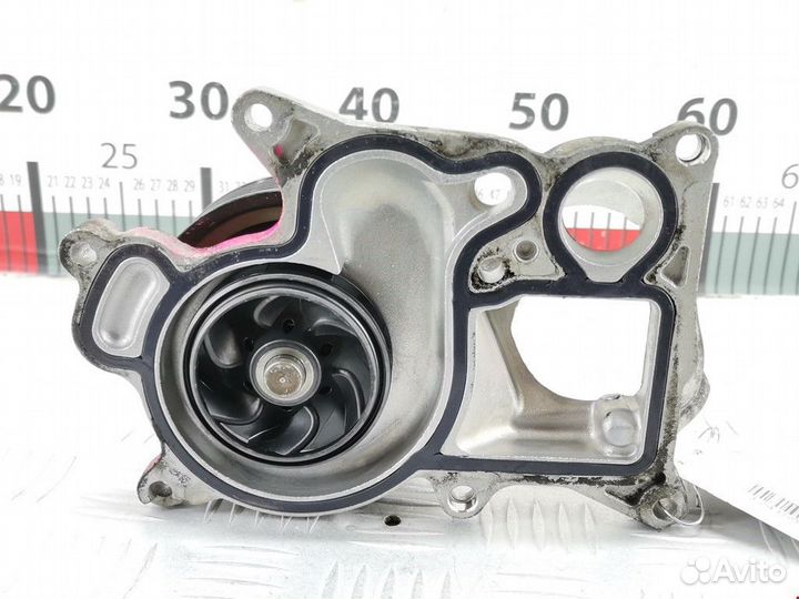 Помпа BMW 5 F07/F10/F11 2011 11518516204