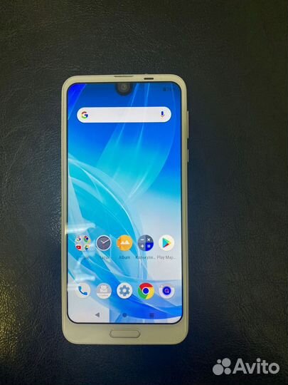 Sharp Aquos R2, 4/64 ГБ