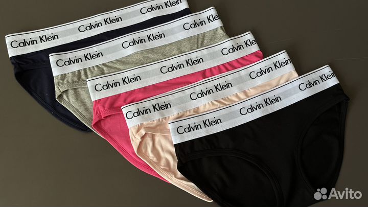 Трусы женские Calvin Klein набор