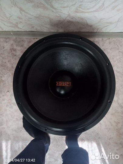 Сабвуфер 18