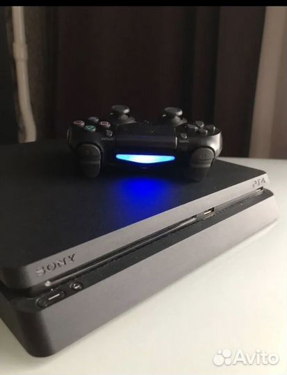 Игровая приставка ps4 slim