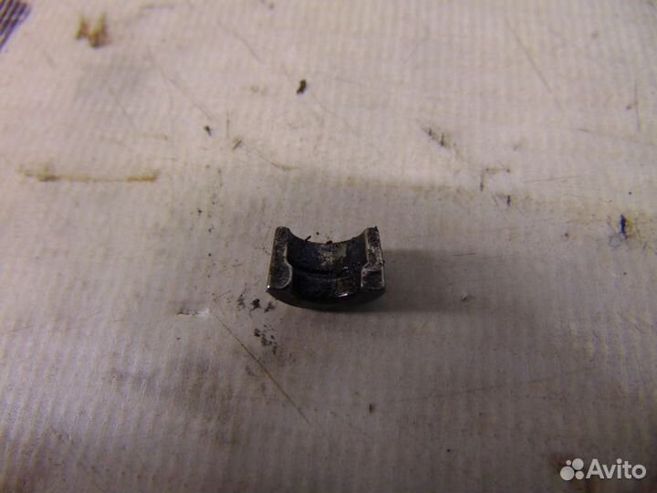 Сухарь клапана для Mazda Bongo Friendee 1995-2005г