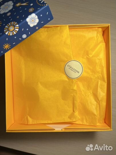 Коробка подарочная