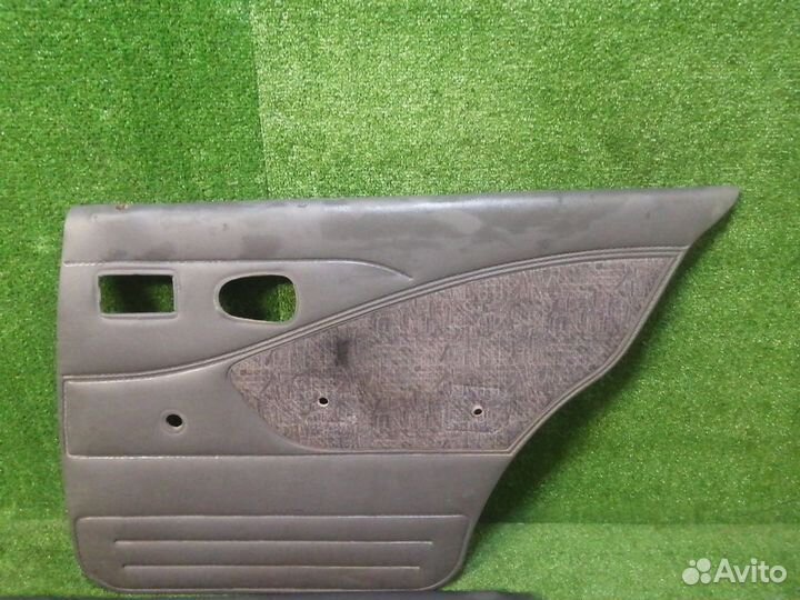 Обшивки дверей Дэу Нексия Н-100 кузов задние