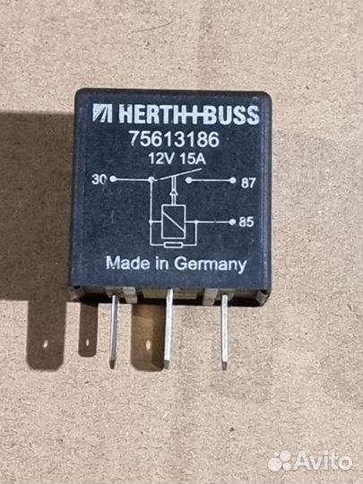 Реле топливного насоса Октавия Тур