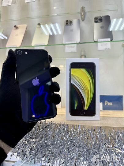 iPhone SE (2020), 128 ГБ