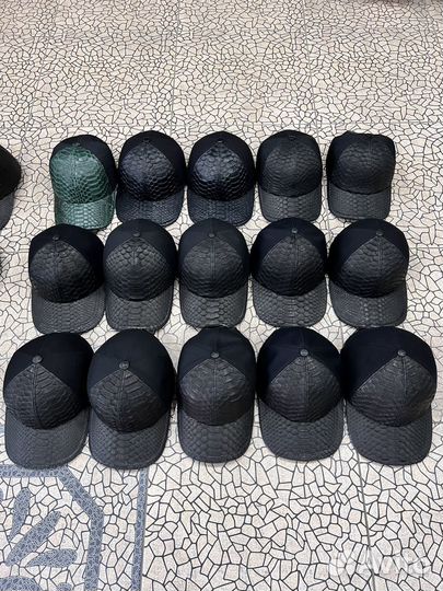 Кепки из натурального питона