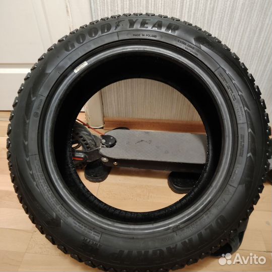 Goodyear Ultragrip Ice Arctic 205/55 R16
