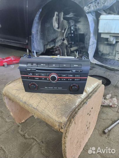 Панель на mazda 3