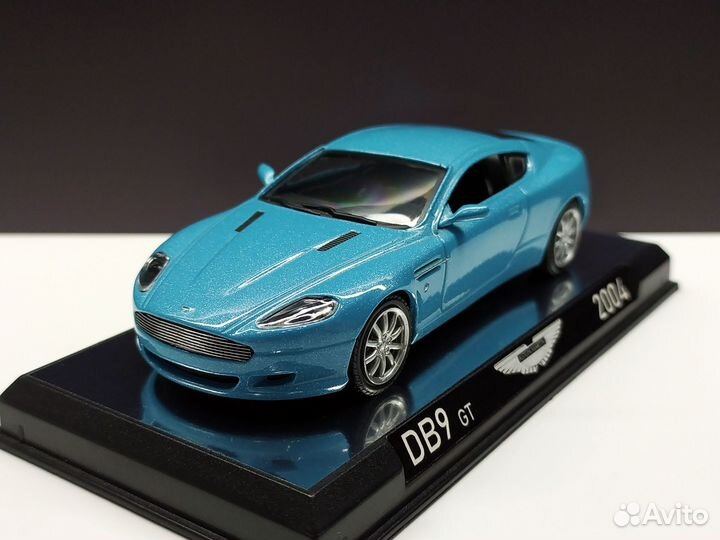 1:43 Aston Martin DB9 GT 2004