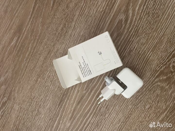 Зарядное устройство Apple iPad 12W