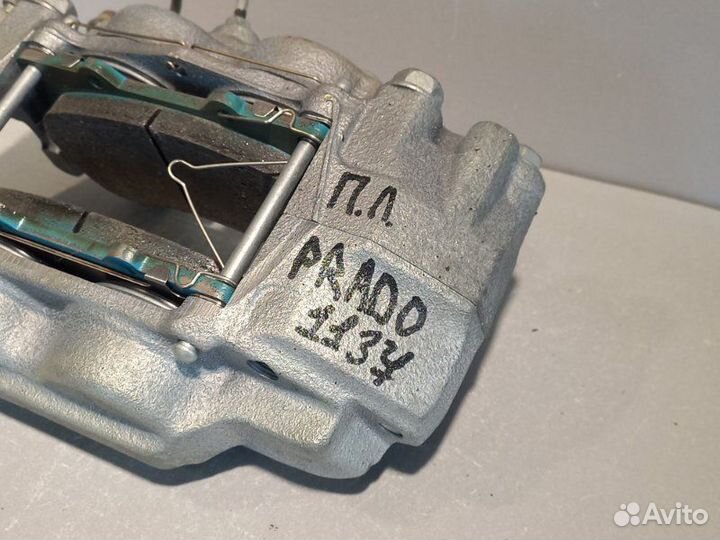 Суппорт передний левый Toyota Land Cruiser Prado