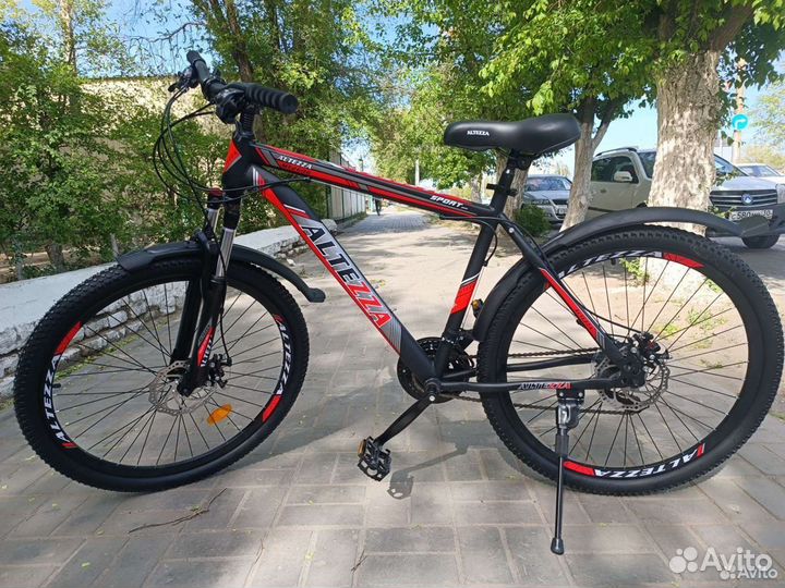 Скоростной велосипед Черно красный новый