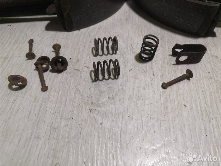 Колодки тормозные задние барабанные к-кт VW Passa