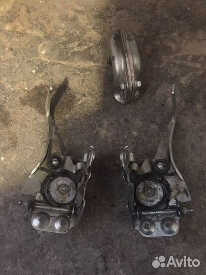 Замок дверной